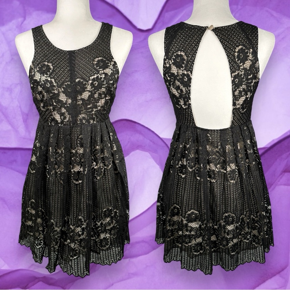 Free People Black Floral Lace Sleeveless A Line Mini Dress Open Back LBD Size 2